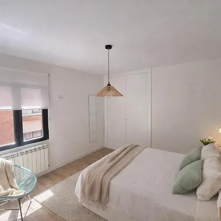Premium Plaza Mayor Con Parking Apartman *